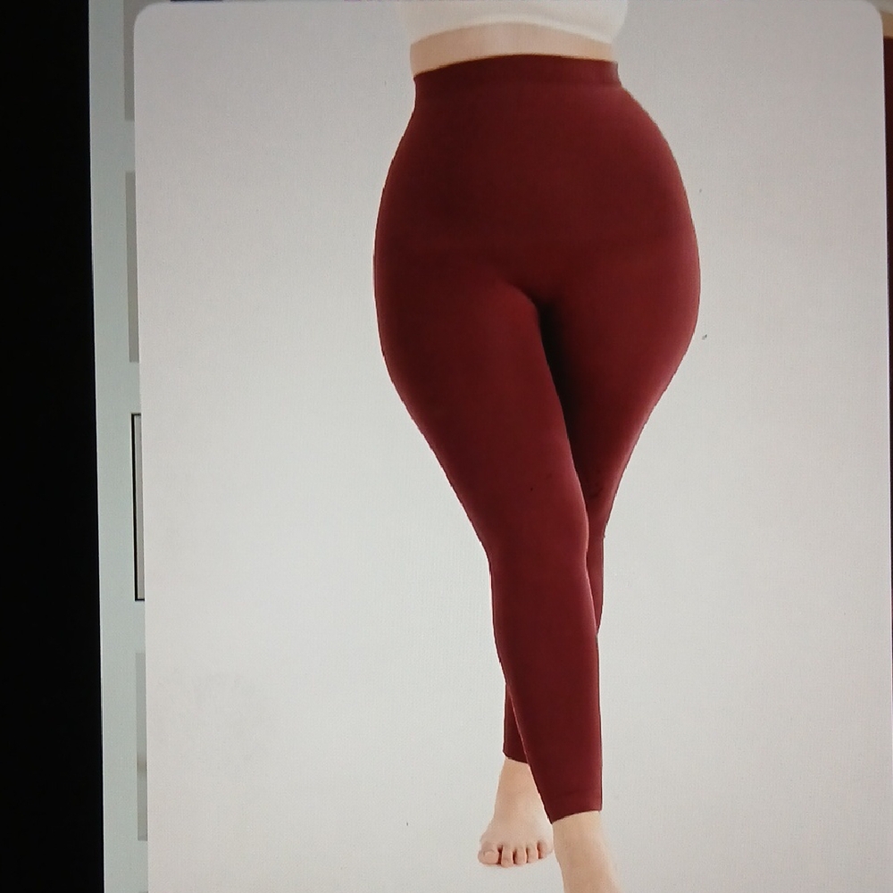 9 Empetua High-Waisted Burgundy Shaping Leggings